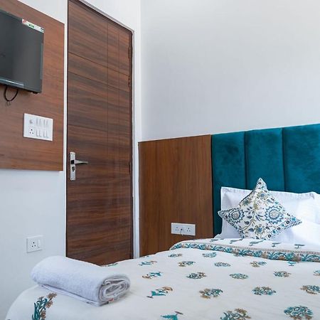 The Vinayak By Le Pension Stays Rishikesh Exterior photo