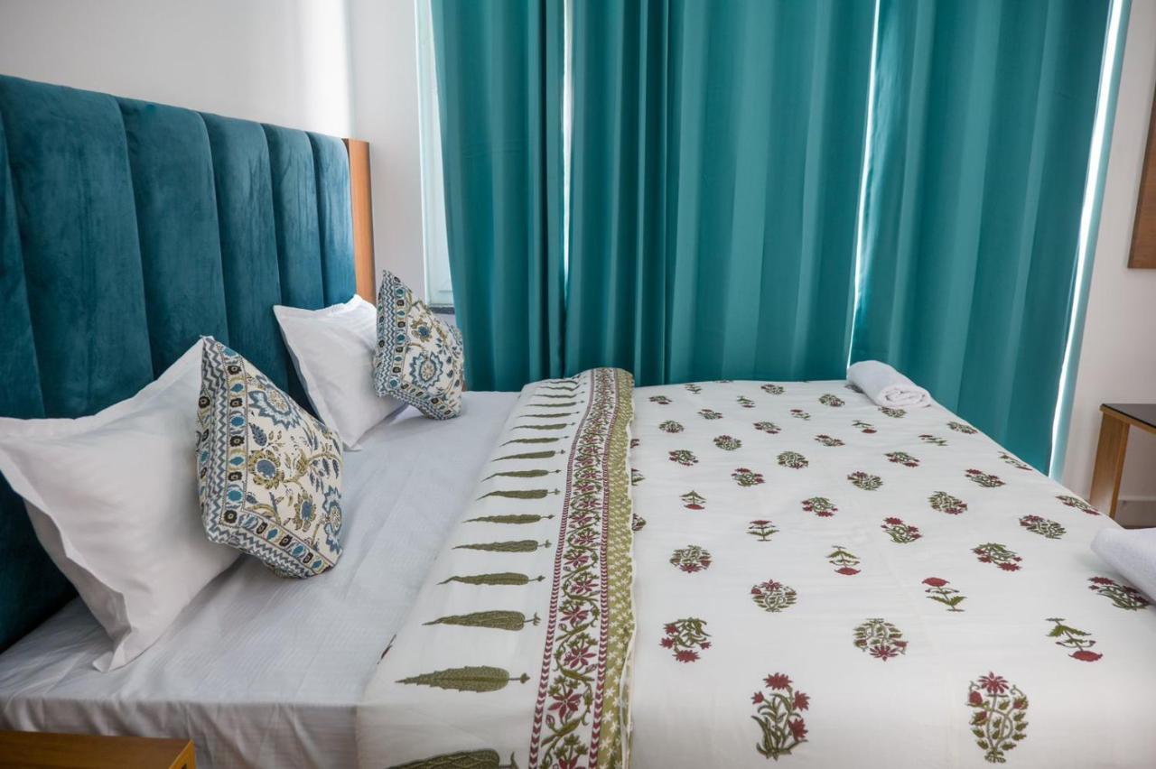 The Vinayak By Le Pension Stays Rishikesh Exterior photo