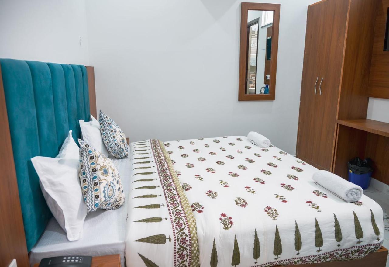 The Vinayak By Le Pension Stays Rishikesh Exterior photo