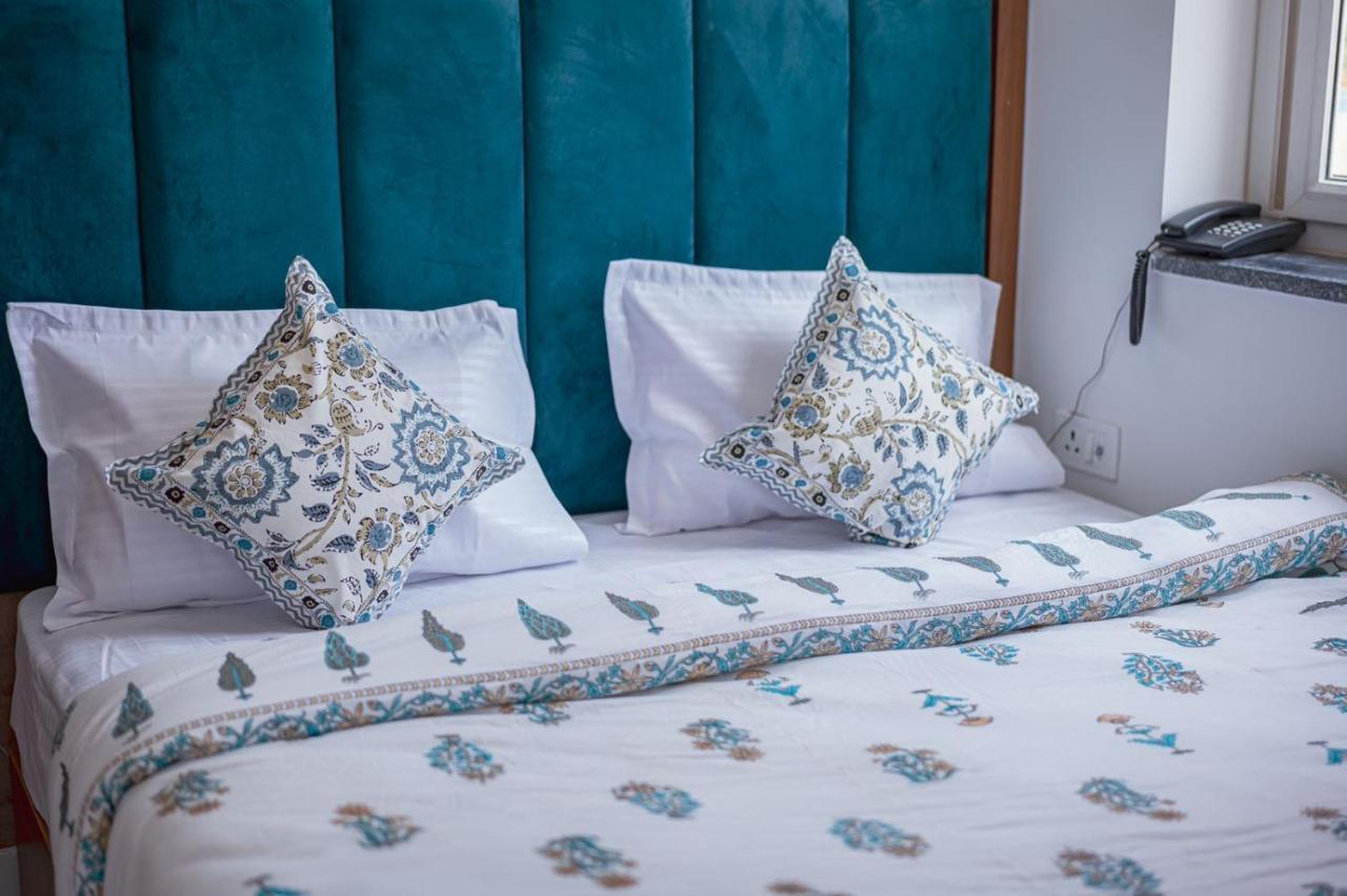 The Vinayak By Le Pension Stays Rishikesh Exterior photo