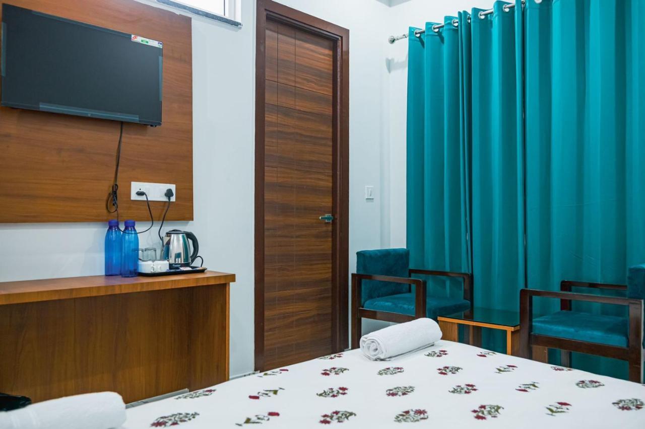 The Vinayak By Le Pension Stays Rishikesh Exterior photo