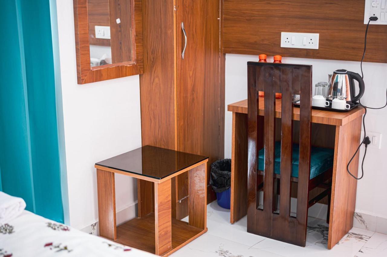 The Vinayak By Le Pension Stays Rishikesh Exterior photo